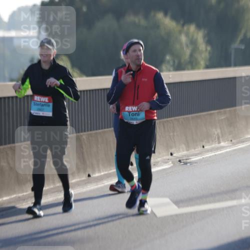 03.10.2025 - Köhlbrandbrückenlauf Jannik Wohlers http://msf.ph/oto/9067040 03.10.2025 09:28:58 Position 3 2607, 2643 meine-sportfotos.de