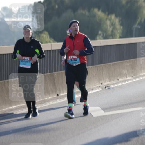 03.10.2025 - Köhlbrandbrückenlauf Jannik Wohlers http://msf.ph/oto/9067047 03.10.2025 09:28:58 Position 3 2607, 2643 meine-sportfotos.de