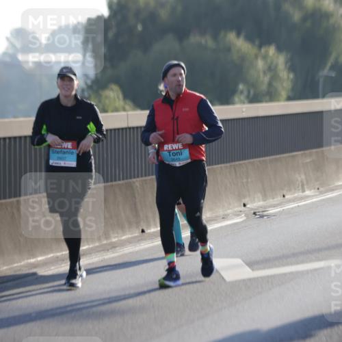 03.10.2025 - Köhlbrandbrückenlauf Jannik Wohlers http://msf.ph/oto/9067051 03.10.2025 09:28:59 Position 3 2607, 2643 meine-sportfotos.de