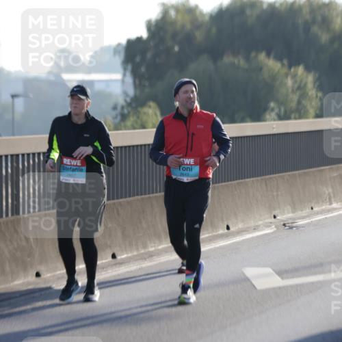 03.10.2025 - Köhlbrandbrückenlauf Jannik Wohlers http://msf.ph/oto/9067066 03.10.2025 09:28:59 Position 3 2607, 2643 meine-sportfotos.de