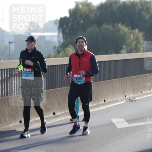 03.10.2025 - Köhlbrandbrückenlauf Jannik Wohlers http://msf.ph/oto/9067073 03.10.2025 09:28:59 Position 3 2607, 2643 meine-sportfotos.de