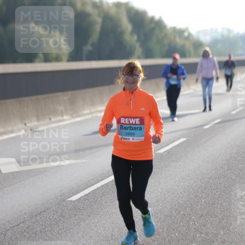 03.10.2025 - Köhlbrandbrückenlauf Jannik Wohlers http://msf.ph/oto/9067131 03.10.2025 09:29:06 Position 3 2669 meine-sportfotos.de