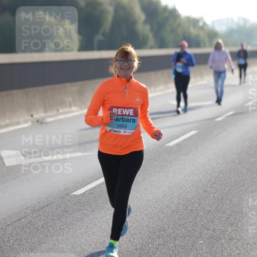 03.10.2025 - Köhlbrandbrückenlauf Jannik Wohlers http://msf.ph/oto/9067146 03.10.2025 09:29:06 Position 3 2669 meine-sportfotos.de