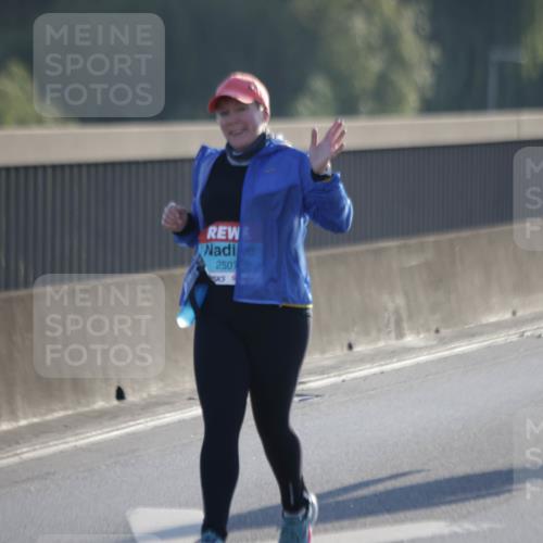 03.10.2025 - Köhlbrandbrückenlauf Jannik Wohlers http://msf.ph/oto/9067161 03.10.2025 09:29:11 Position 3 2507 meine-sportfotos.de