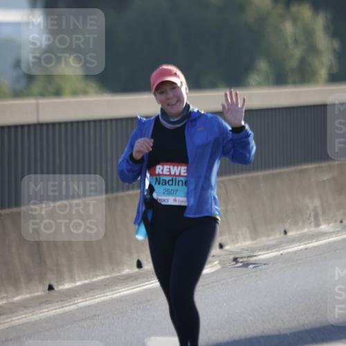 03.10.2025 - Köhlbrandbrückenlauf Jannik Wohlers http://msf.ph/oto/9067174 03.10.2025 09:29:12 Position 3 2507 meine-sportfotos.de