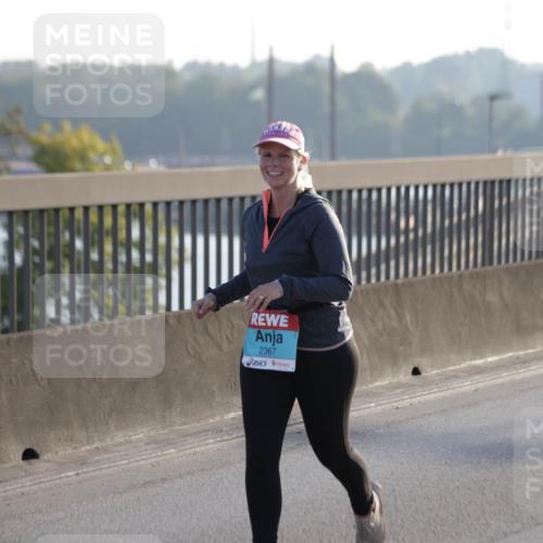 03.10.2025 - Köhlbrandbrückenlauf Jannik Wohlers http://msf.ph/oto/9067201 03.10.2025 09:29:25 Position 3 2367 meine-sportfotos.de