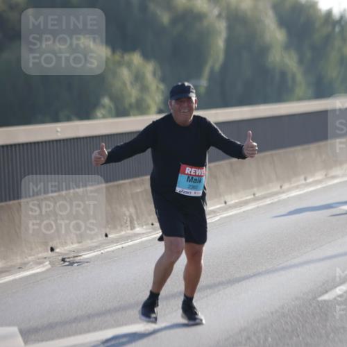 03.10.2025 - Köhlbrandbrückenlauf Jannik Wohlers http://msf.ph/oto/9067232 03.10.2025 09:29:34 Position 3 2360 meine-sportfotos.de