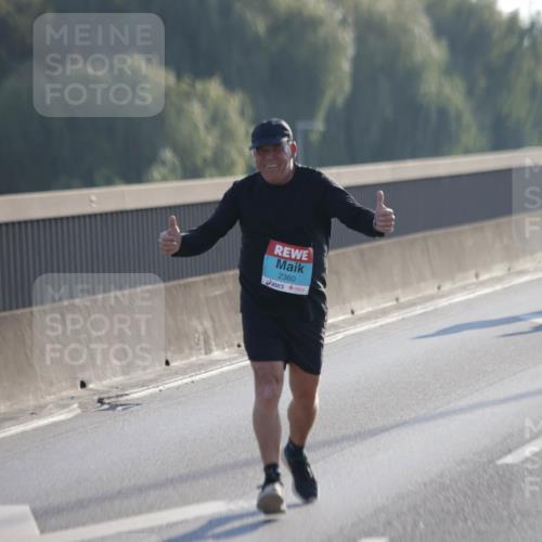 03.10.2025 - Köhlbrandbrückenlauf Jannik Wohlers http://msf.ph/oto/9067238 03.10.2025 09:29:34 Position 3 2360 meine-sportfotos.de