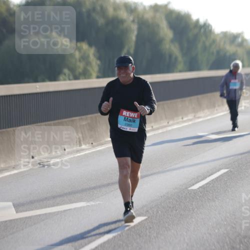 03.10.2025 - Köhlbrandbrückenlauf Jannik Wohlers http://msf.ph/oto/9067251 03.10.2025 09:29:35 Position 3 2360 meine-sportfotos.de