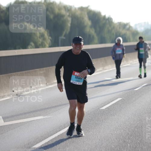 03.10.2025 - Köhlbrandbrückenlauf Jannik Wohlers http://msf.ph/oto/9067272 03.10.2025 09:29:35 Position 3 2360 meine-sportfotos.de