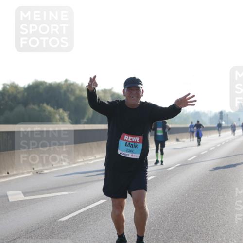 03.10.2025 - Köhlbrandbrückenlauf Jannik Wohlers http://msf.ph/oto/9067283 03.10.2025 09:29:37 Position 3 2360 meine-sportfotos.de