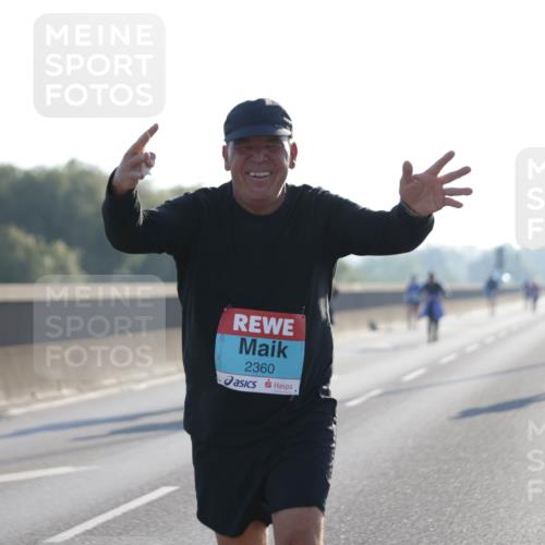 03.10.2025 - Köhlbrandbrückenlauf Jannik Wohlers http://msf.ph/oto/9067300 03.10.2025 09:29:38 Position 3 2360 meine-sportfotos.de