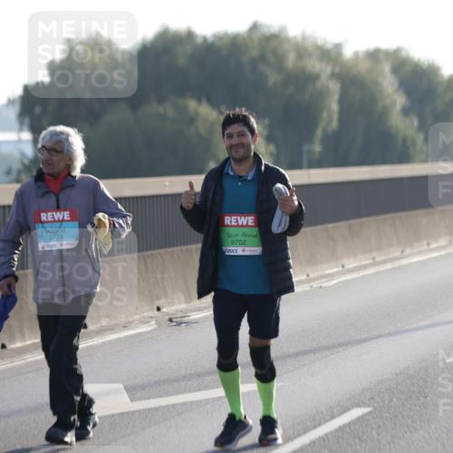 03.10.2025 - Köhlbrandbrückenlauf Jannik Wohlers http://msf.ph/oto/9067356 03.10.2025 09:29:44 Position 3 3774, 9702 meine-sportfotos.de
