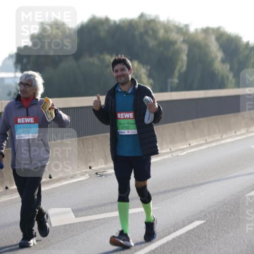 03.10.2025 - Köhlbrandbrückenlauf Jannik Wohlers http://msf.ph/oto/9067363 03.10.2025 09:29:44 Position 3 3774, 9702 meine-sportfotos.de