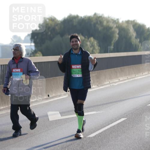 03.10.2025 - Köhlbrandbrückenlauf Jannik Wohlers http://msf.ph/oto/9067388 03.10.2025 09:29:45 Position 3 3774, 9702 meine-sportfotos.de