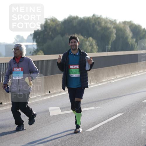 03.10.2025 - Köhlbrandbrückenlauf Jannik Wohlers http://msf.ph/oto/9067390 03.10.2025 09:29:45 Position 3 3774, 9702 meine-sportfotos.de
