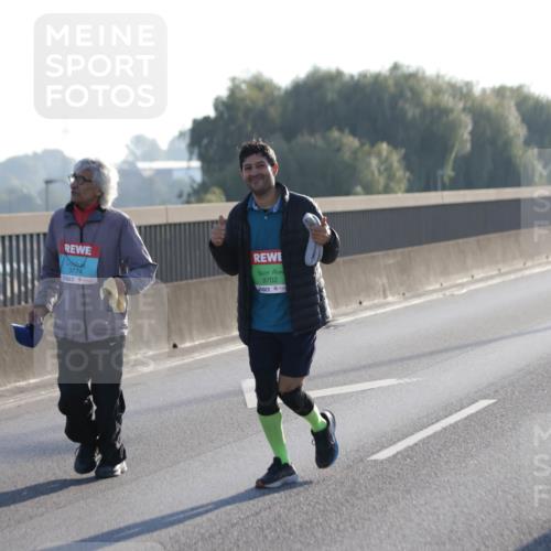 03.10.2025 - Köhlbrandbrückenlauf Jannik Wohlers http://msf.ph/oto/9067414 03.10.2025 09:29:45 Position 3 3774, 9702 meine-sportfotos.de