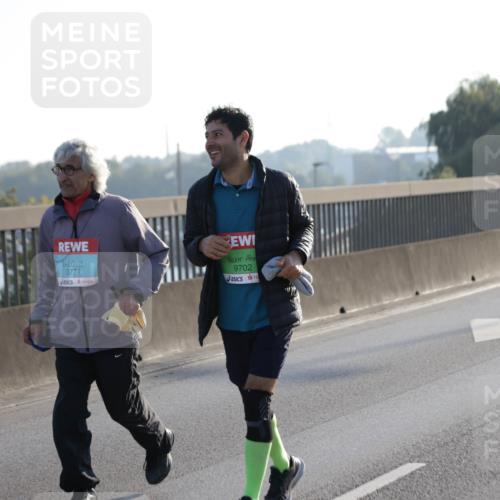 03.10.2025 - Köhlbrandbrückenlauf Jannik Wohlers http://msf.ph/oto/9067430 03.10.2025 09:29:47 Position 3 3774, 9702 meine-sportfotos.de