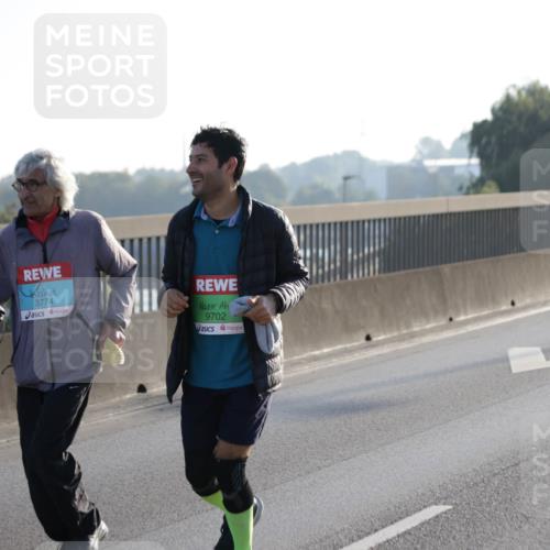 03.10.2025 - Köhlbrandbrückenlauf Jannik Wohlers http://msf.ph/oto/9067435 03.10.2025 09:29:47 Position 3 3774, 9702 meine-sportfotos.de
