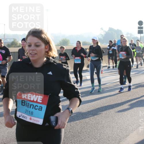 03.10.2025 - Köhlbrandbrückenlauf Lena Gebhardt http://msf.ph/oto/9067488 03.10.2025 09:23:49 Position 1 509, 2118 meine-sportfotos.de