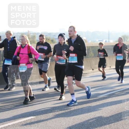 03.10.2025 - Köhlbrandbrückenlauf Lena Gebhardt http://msf.ph/oto/9067508 03.10.2025 09:23:50 Position 1 2016 meine-sportfotos.de