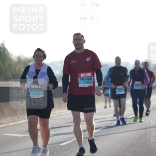 03.10.2025 - Köhlbrandbrückenlauf Jannik Wohlers http://msf.ph/oto/9067537 03.10.2025 09:30:10 Position 3 2650, 2639 meine-sportfotos.de