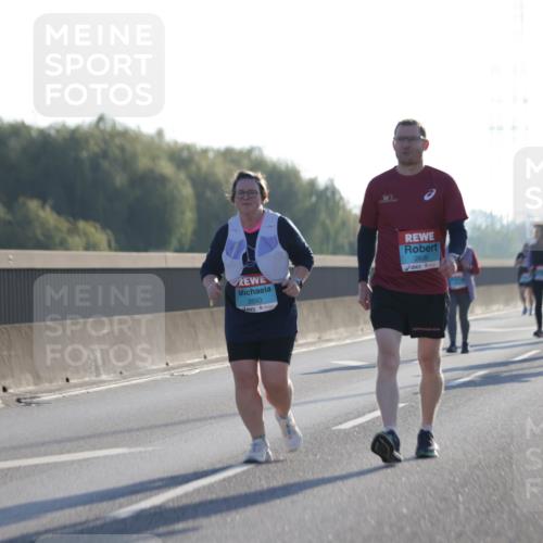 03.10.2025 - Köhlbrandbrückenlauf Jannik Wohlers http://msf.ph/oto/9067559 03.10.2025 09:30:12 Position 3 2650, 2639 meine-sportfotos.de