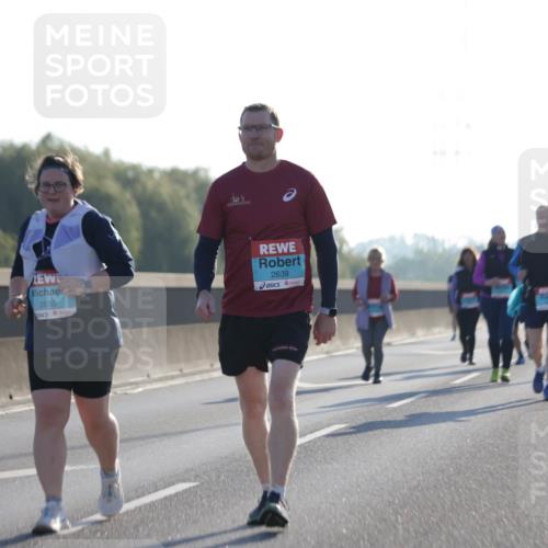 03.10.2025 - Köhlbrandbrückenlauf Jannik Wohlers http://msf.ph/oto/9067581 03.10.2025 09:30:14 Position 3 2650, 2639 meine-sportfotos.de