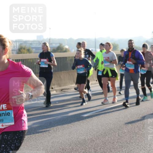 03.10.2025 - Köhlbrandbrückenlauf Lena Gebhardt http://msf.ph/oto/9067681 03.10.2025 09:23:55 Position 1 3239 meine-sportfotos.de