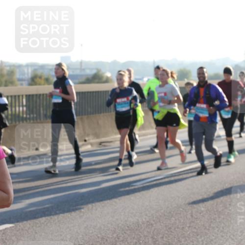 03.10.2025 - Köhlbrandbrückenlauf Lena Gebhardt http://msf.ph/oto/9067692 03.10.2025 09:23:55 Position 1 3239 meine-sportfotos.de