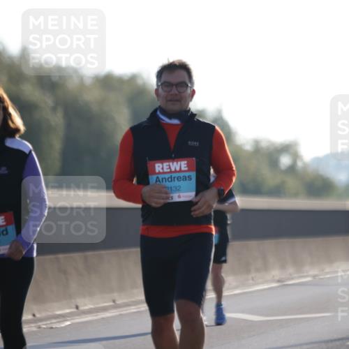 03.10.2025 - Köhlbrandbrückenlauf Jannik Wohlers http://msf.ph/oto/9067704 03.10.2025 09:30:25 Position 3 2490, 2132 meine-sportfotos.de