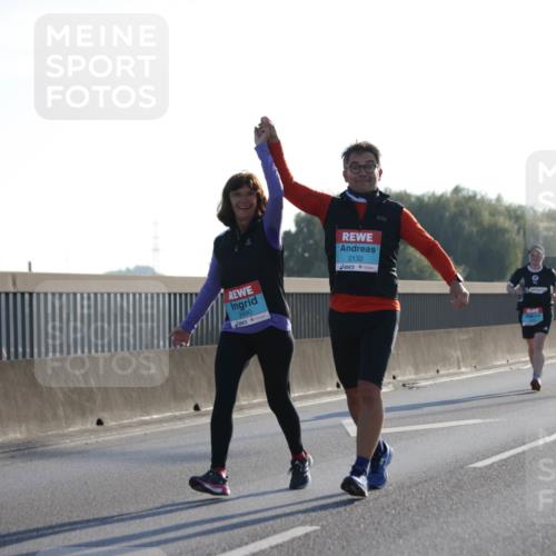 03.10.2025 - Köhlbrandbrückenlauf Jannik Wohlers http://msf.ph/oto/9067736 03.10.2025 09:30:28 Position 3 2490, 2132 meine-sportfotos.de