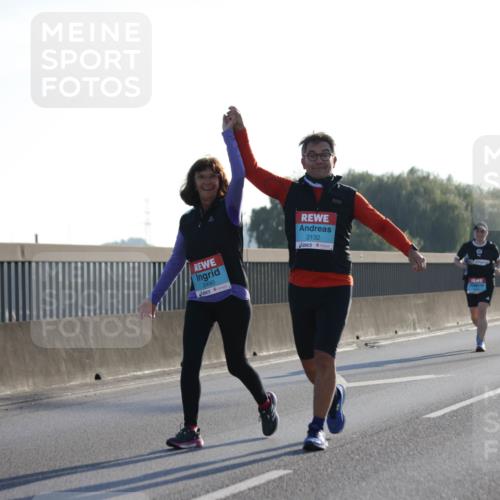 03.10.2025 - Köhlbrandbrückenlauf Jannik Wohlers http://msf.ph/oto/9067737 03.10.2025 09:30:28 Position 3 2490, 2132 meine-sportfotos.de