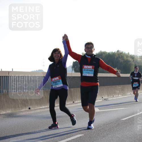 03.10.2025 - Köhlbrandbrückenlauf Jannik Wohlers http://msf.ph/oto/9067741 03.10.2025 09:30:28 Position 3 2490, 2132 meine-sportfotos.de