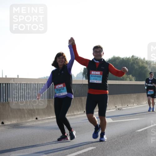 03.10.2025 - Köhlbrandbrückenlauf Jannik Wohlers http://msf.ph/oto/9067747 03.10.2025 09:30:28 Position 3 2490, 2132 meine-sportfotos.de