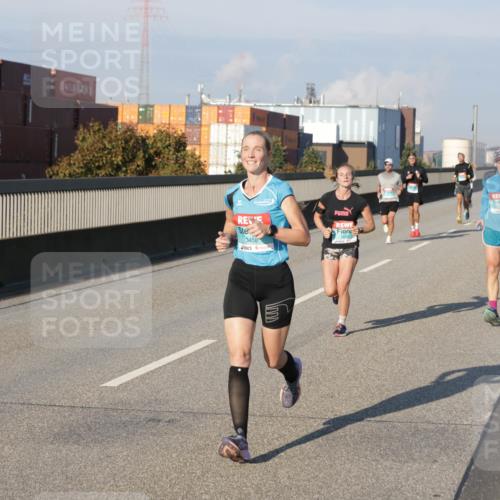 03.10.2025 - Köhlbrandbrückenlauf Jannik Wohlers http://msf.ph/oto/9067805 03.10.2025 09:47:00 Position 3 4010, 1018, 3458 meine-sportfotos.de