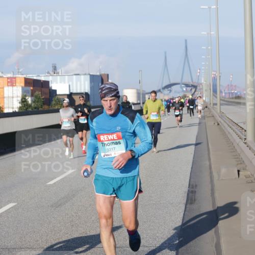 03.10.2025 - Köhlbrandbrückenlauf Jannik Wohlers http://msf.ph/oto/9067861 03.10.2025 09:47:02 Position 3 3317 meine-sportfotos.de
