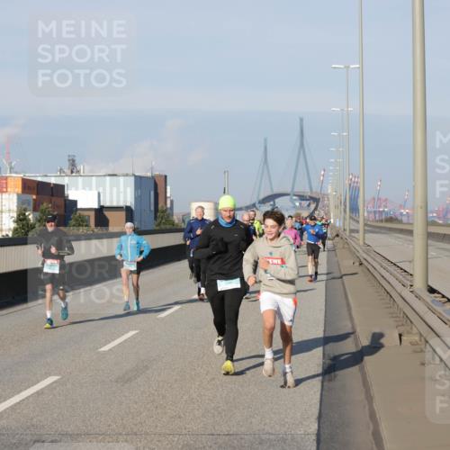 03.10.2025 - Köhlbrandbrückenlauf Jannik Wohlers http://msf.ph/oto/9067957 03.10.2025 09:47:17 Position 3  meine-sportfotos.de