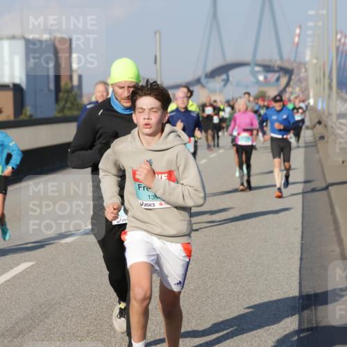 03.10.2025 - Köhlbrandbrückenlauf Jannik Wohlers http://msf.ph/oto/9067979 03.10.2025 09:47:18 Position 3 139 meine-sportfotos.de