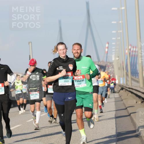 03.10.2025 - Köhlbrandbrückenlauf Jannik Wohlers http://msf.ph/oto/9068024 03.10.2025 09:47:33 Position 3 3568, 3041, 1043 meine-sportfotos.de