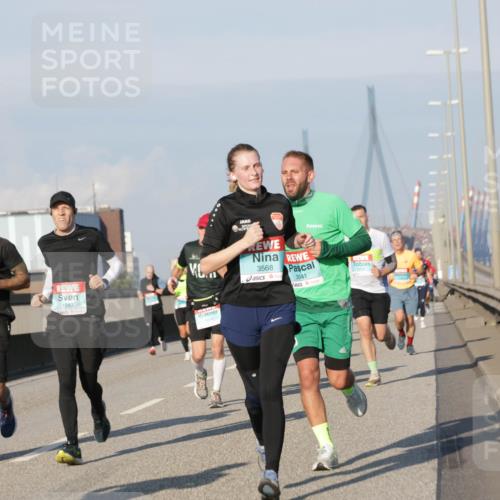 03.10.2025 - Köhlbrandbrückenlauf Jannik Wohlers http://msf.ph/oto/9068056 03.10.2025 09:47:34 Position 3 115, 1043, 3568, 3041 meine-sportfotos.de