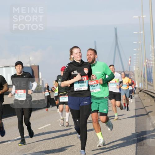 03.10.2025 - Köhlbrandbrückenlauf Jannik Wohlers http://msf.ph/oto/9068058 03.10.2025 09:47:34 Position 3 1194, 1043, 3568, 3041 meine-sportfotos.de