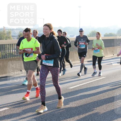 03.10.2025 - Köhlbrandbrückenlauf Lena Gebhardt http://msf.ph/oto/9068093 03.10.2025 09:24:09 Position 1 1834, 1717 meine-sportfotos.de