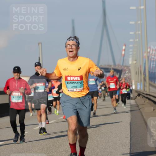 03.10.2025 - Köhlbrandbrückenlauf Jannik Wohlers http://msf.ph/oto/9068172 03.10.2025 09:47:40 Position 3 3495 meine-sportfotos.de