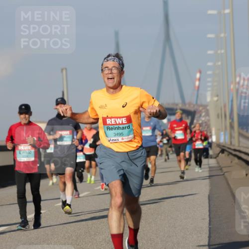03.10.2025 - Köhlbrandbrückenlauf Jannik Wohlers http://msf.ph/oto/9068174 03.10.2025 09:47:40 Position 3 3224, 3495 meine-sportfotos.de