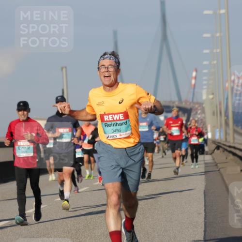 03.10.2025 - Köhlbrandbrückenlauf Jannik Wohlers http://msf.ph/oto/9068177 03.10.2025 09:47:40 Position 3 3495, 3224 meine-sportfotos.de