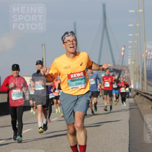 03.10.2025 - Köhlbrandbrückenlauf Jannik Wohlers http://msf.ph/oto/9068196 03.10.2025 09:47:40 Position 3 3495 meine-sportfotos.de
