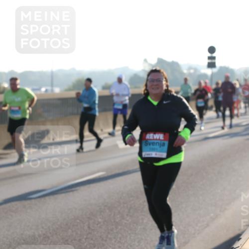 03.10.2025 - Köhlbrandbrückenlauf Lena Gebhardt http://msf.ph/oto/9068245 03.10.2025 09:24:14 Position 1  meine-sportfotos.de