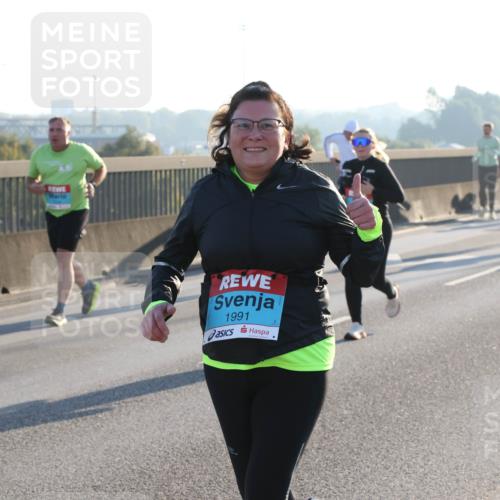 03.10.2025 - Köhlbrandbrückenlauf Lena Gebhardt http://msf.ph/oto/9068274 03.10.2025 09:24:15 Position 1 1991 meine-sportfotos.de