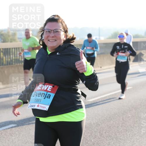 03.10.2025 - Köhlbrandbrückenlauf Lena Gebhardt http://msf.ph/oto/9068294 03.10.2025 09:24:16 Position 1 1991 meine-sportfotos.de